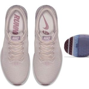 Nike Zoom All Out Low 2 Running Shoe